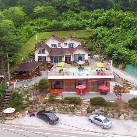 Hongcheon Flowering Hill Pension 外观 照片